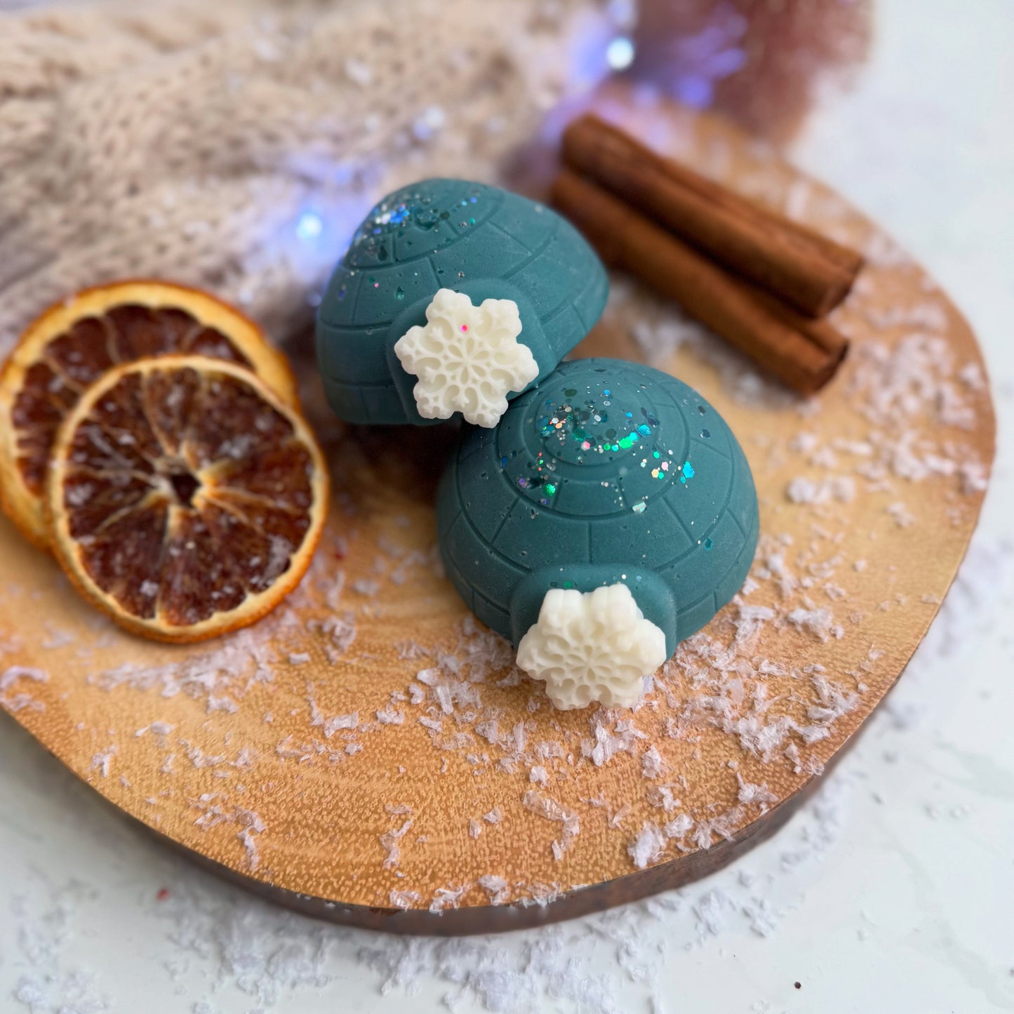 Snow Champange Snowflake Igloo